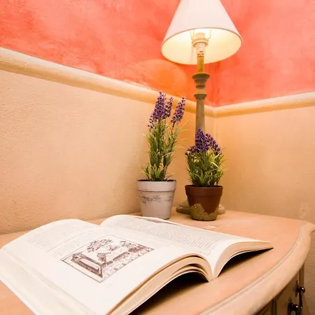 Casolare Dei Colli Bed & Breakfast 2*
