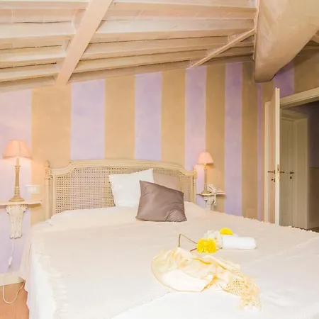 Casolare Dei Colli Bed & Breakfast 2*
