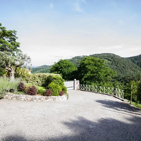 Bed & Breakfast Casolare Dei Colli 2*